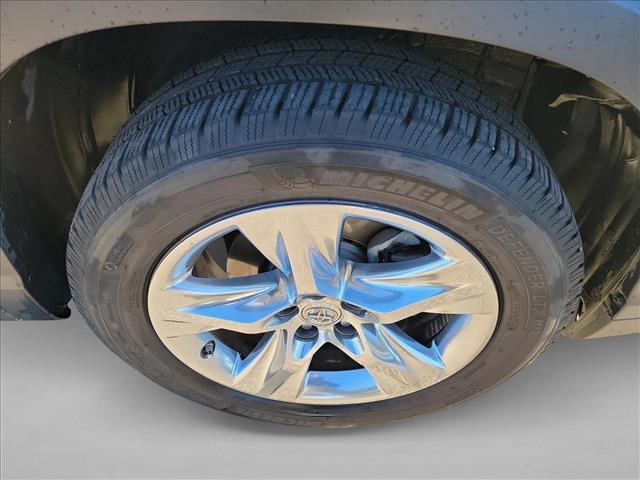 used 2015 Toyota Highlander car, priced at $14,991