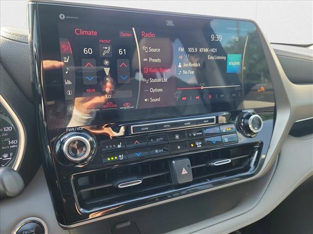 used 2020 Toyota Highlander car, priced at $26,998