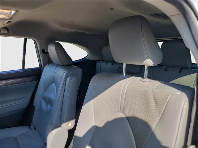used 2020 Toyota Highlander car, priced at $26,998