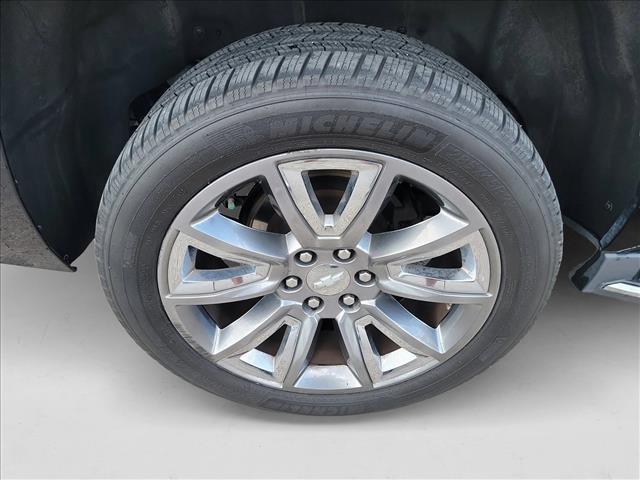 used 2017 Chevrolet Suburban car, priced at $26,993