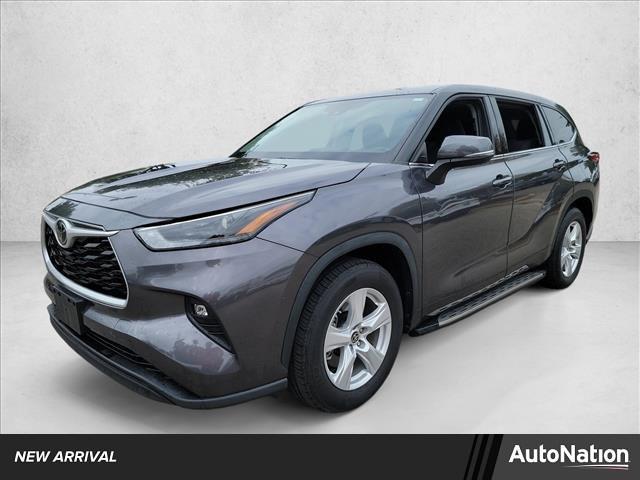 used 2022 Toyota Highlander car, priced at $28,360