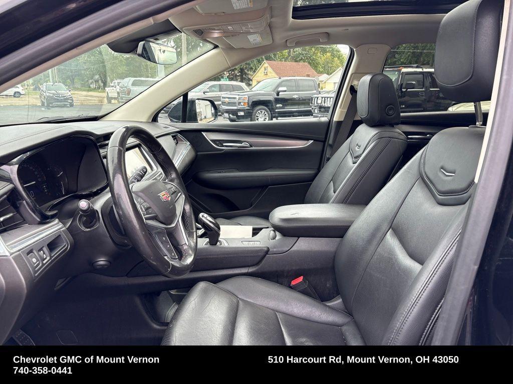 used 2019 Cadillac XT5 car, priced at $16,777
