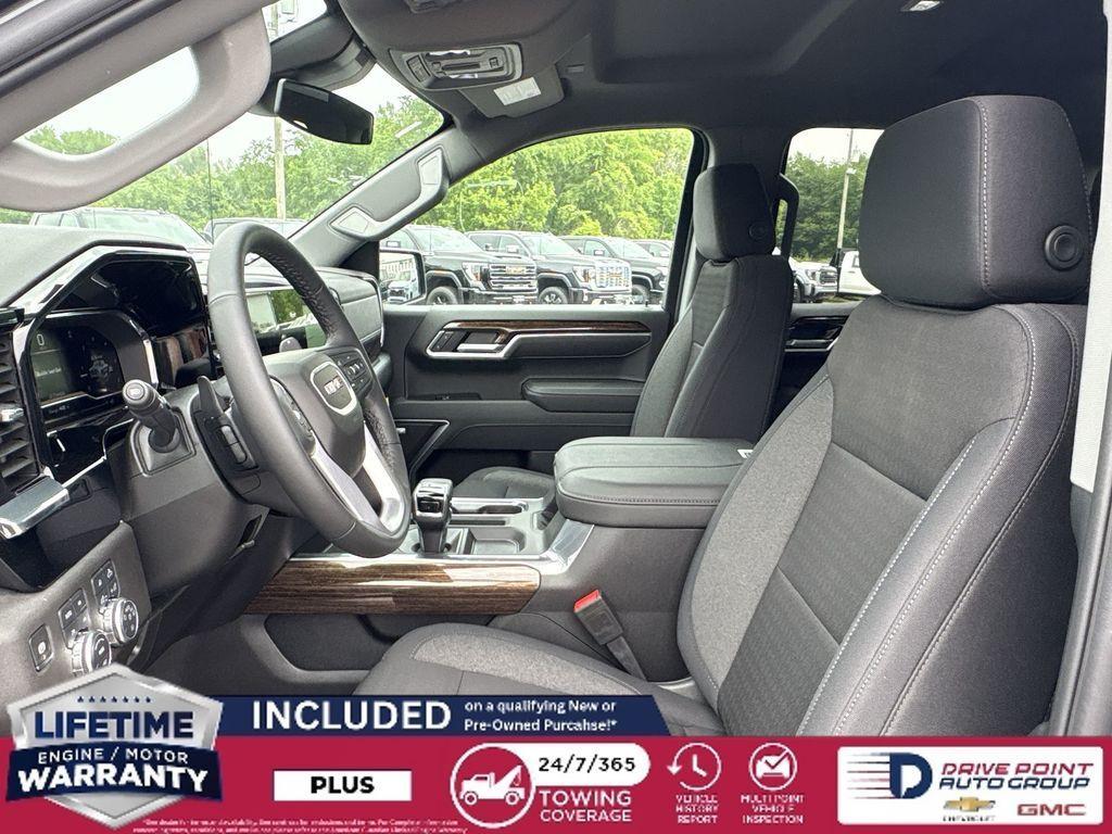 new 2025 GMC Sierra 1500 car, priced at $58,237