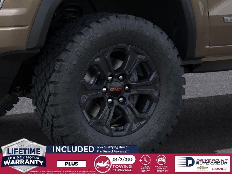 used 2024 GMC Canyon car, priced at $34,998