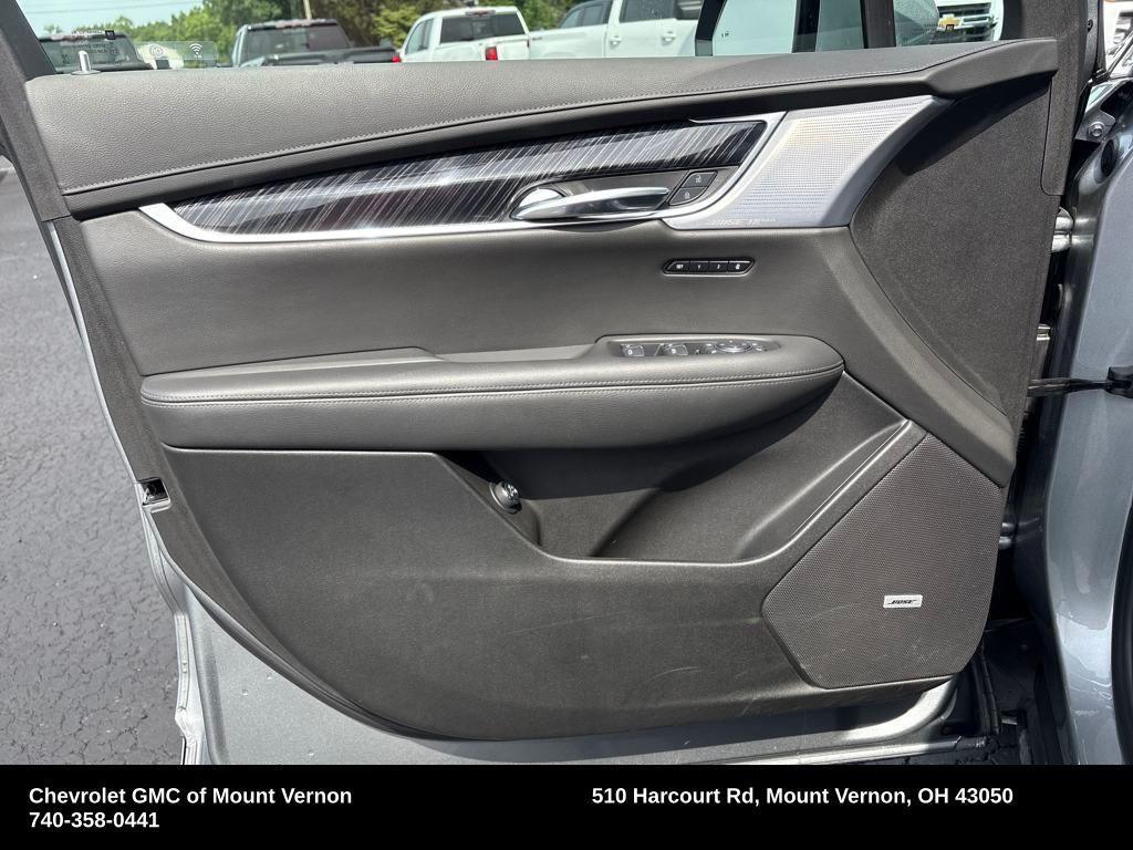 used 2025 Cadillac XT6 car, priced at $41,954