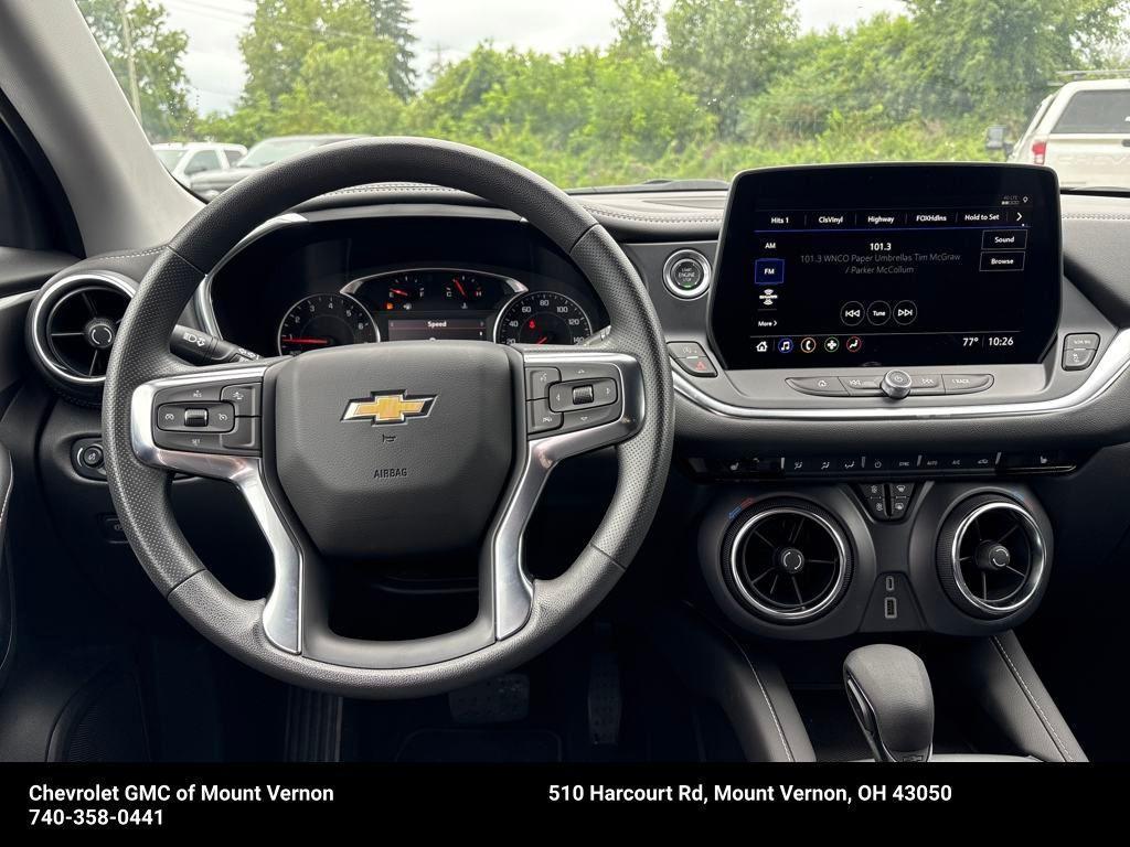 new 2025 Chevrolet Blazer car, priced at $40,305