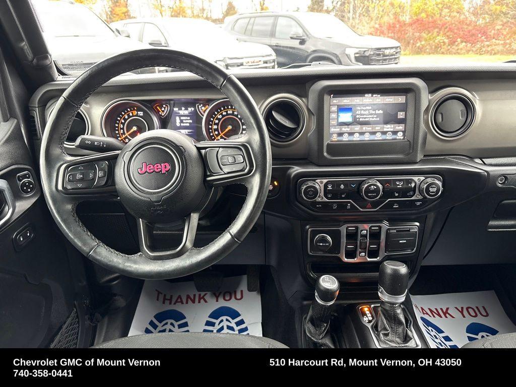 used 2022 Jeep Gladiator car, priced at $27,986