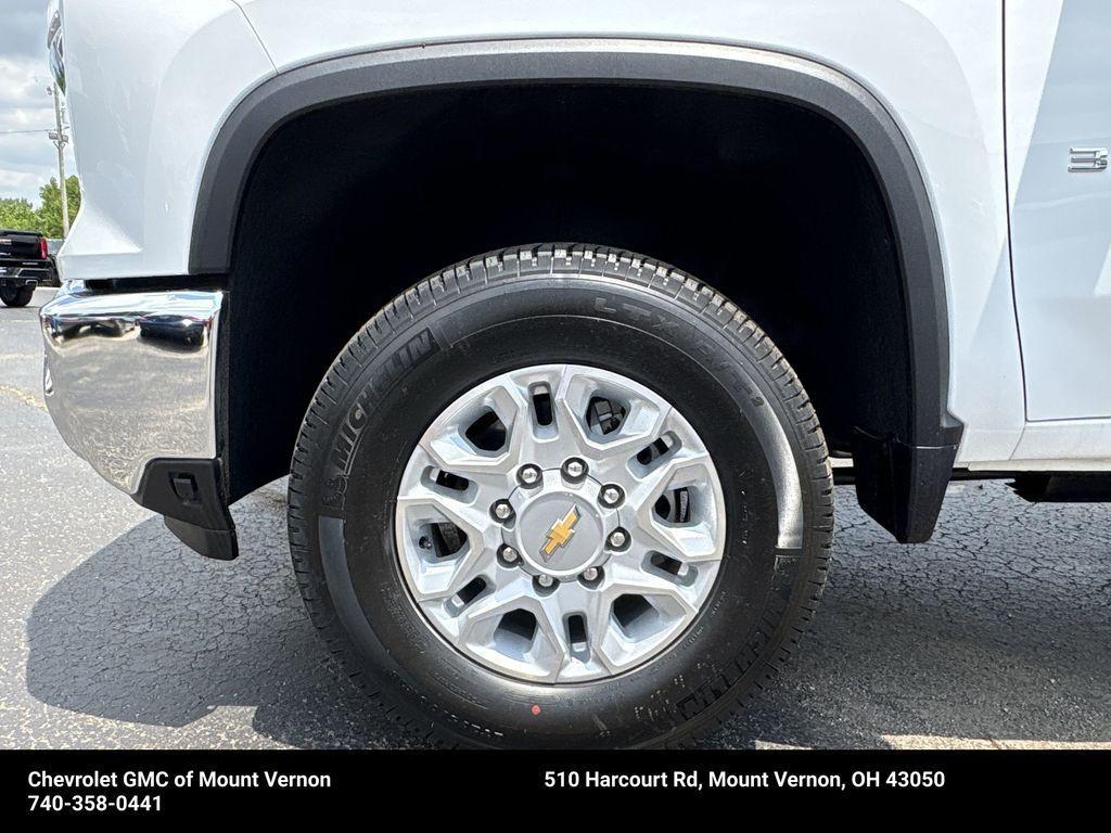 new 2025 Chevrolet Silverado 3500 car, priced at $61,000