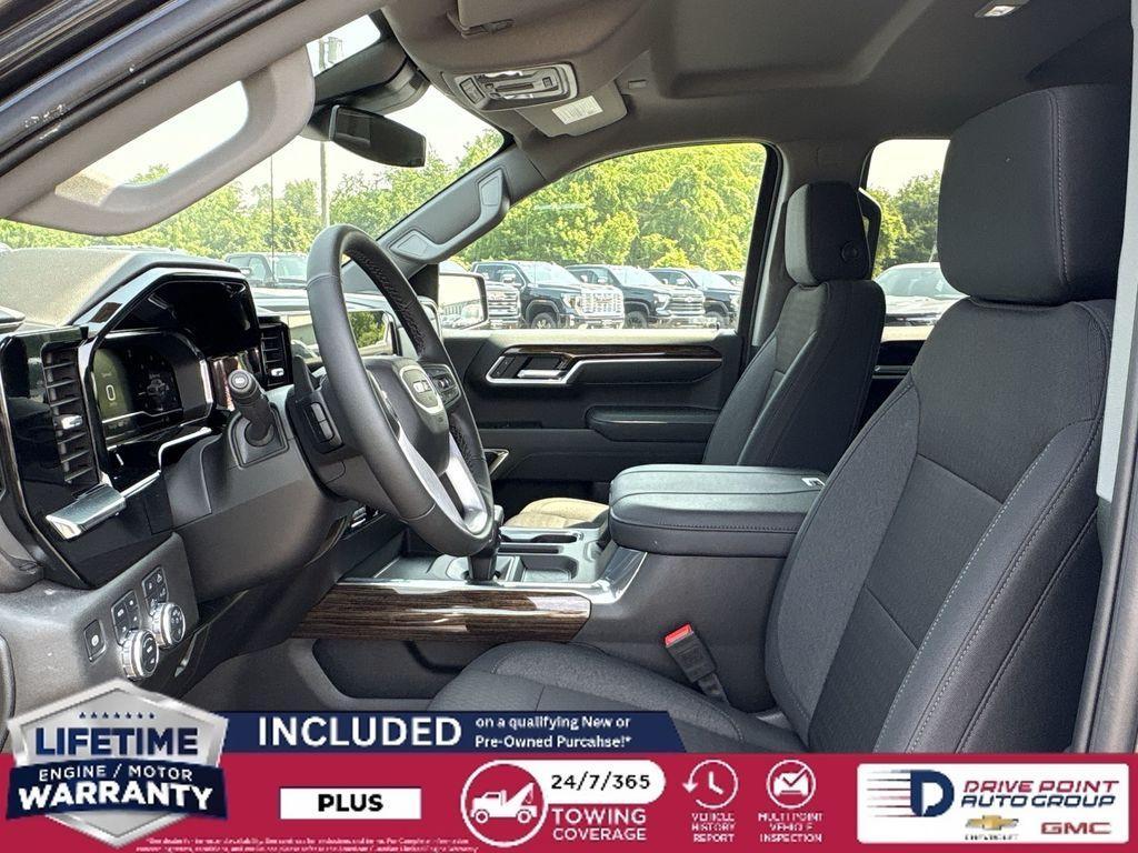 new 2025 GMC Sierra 1500 car, priced at $58,035