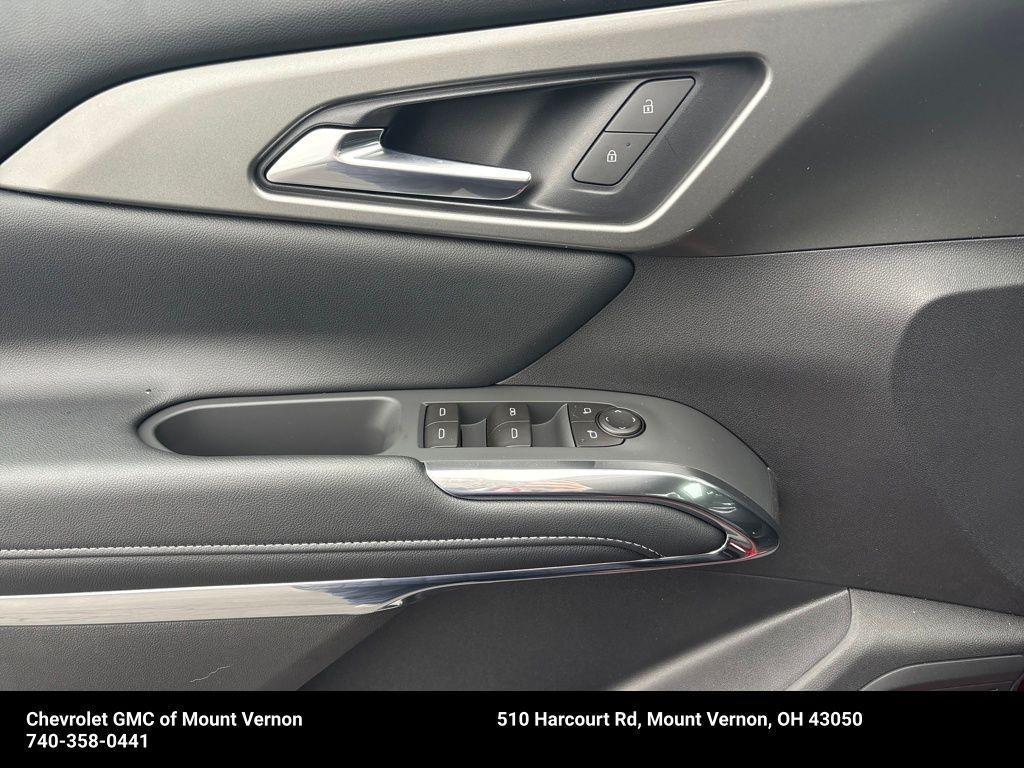 new 2026 Chevrolet Traverse car, priced at $48,625