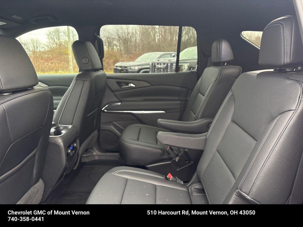 new 2026 Chevrolet Traverse car, priced at $48,625