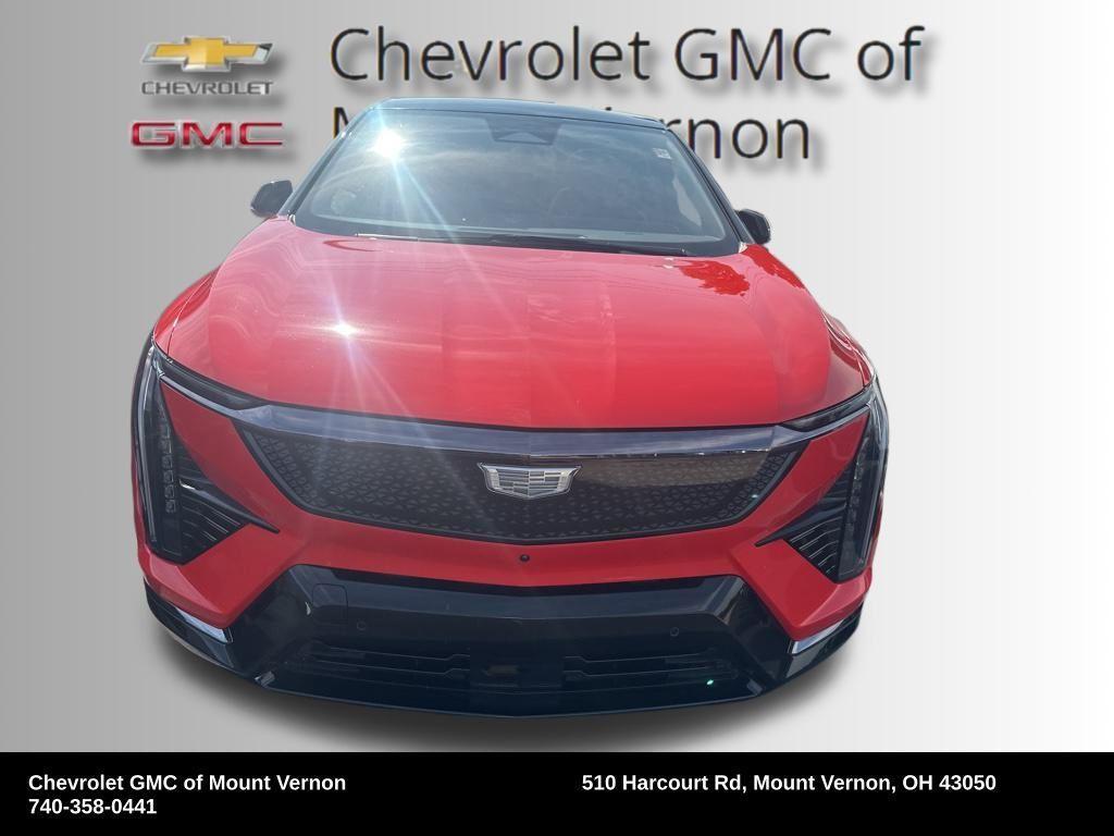 used 2025 Cadillac OPTIQ car, priced at $45,000