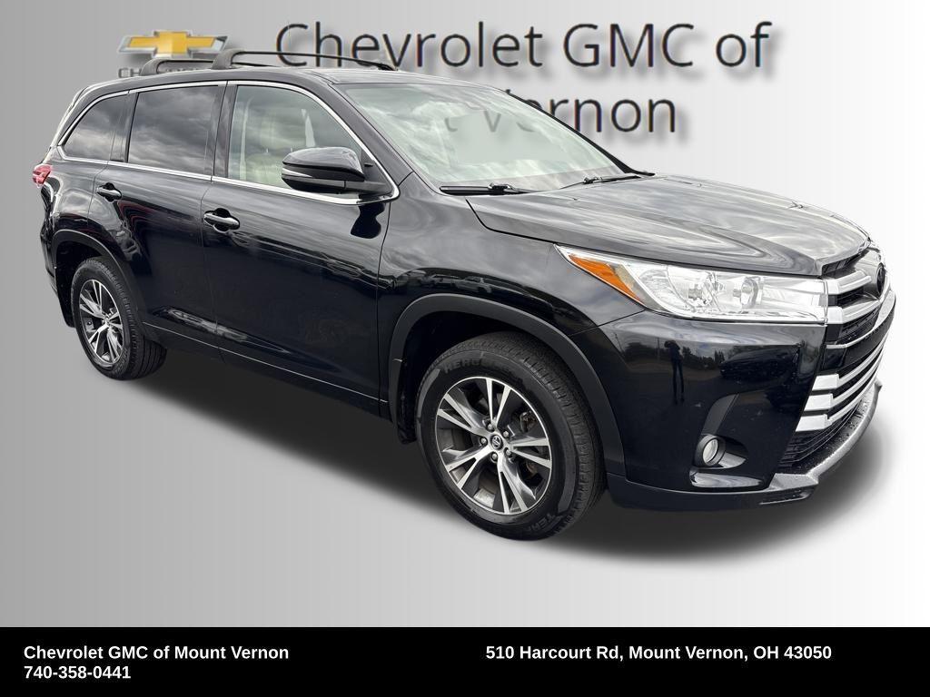 used 2017 Toyota Highlander car, priced at $17,041