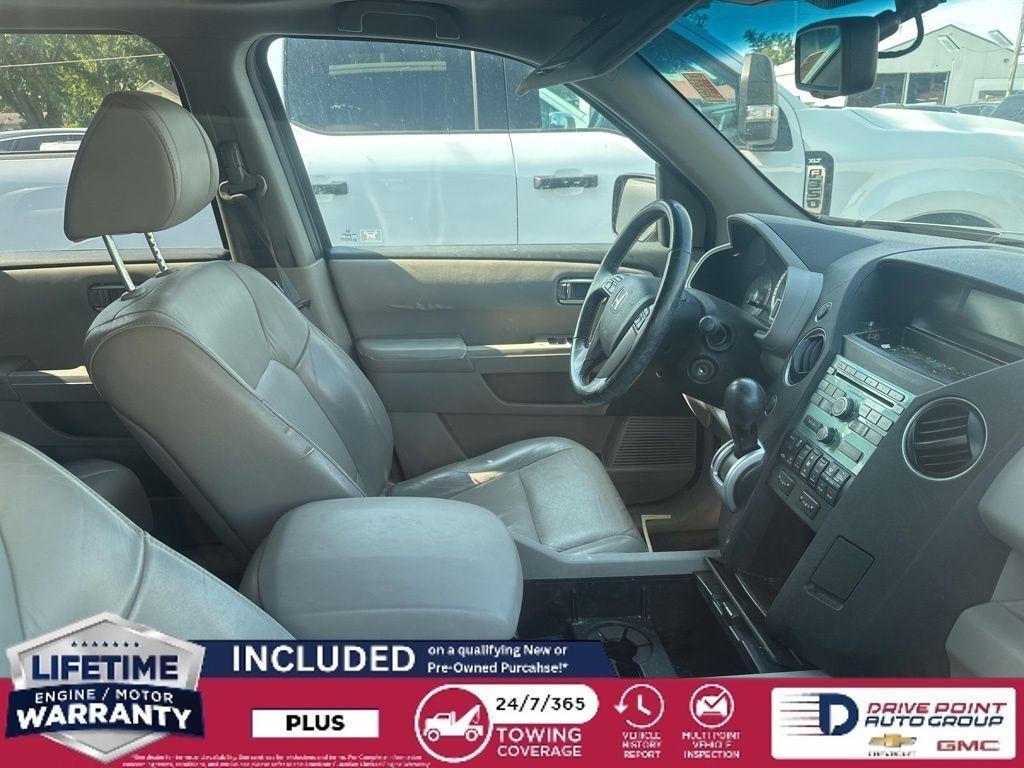 used 2011 Honda Pilot car, priced at $5,500