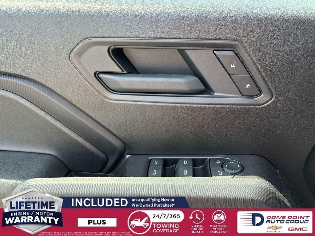 new 2025 Chevrolet Colorado car, priced at $35,498