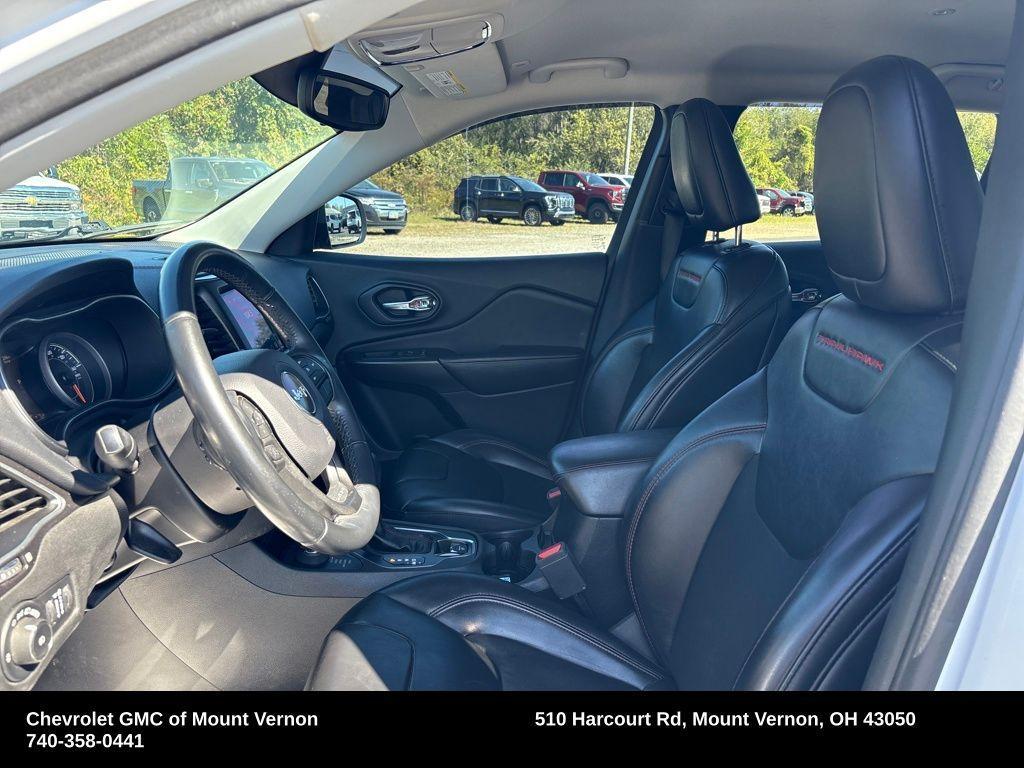 used 2019 Jeep Cherokee car, priced at $12,796