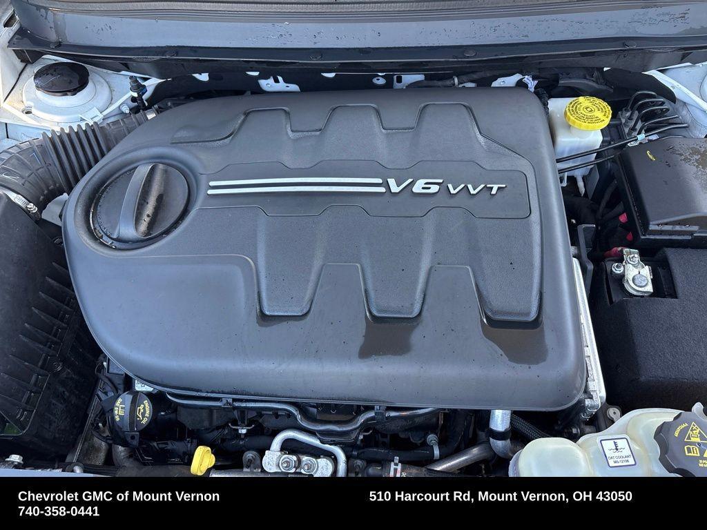 used 2019 Jeep Cherokee car, priced at $12,796