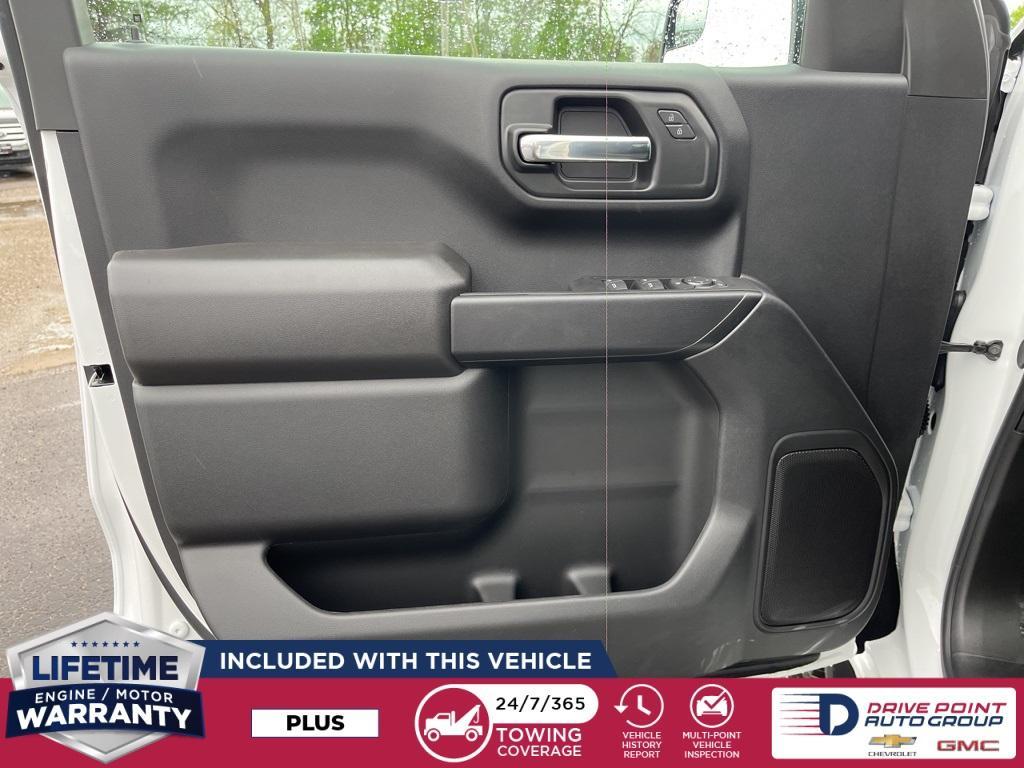 new 2025 GMC Sierra 1500 car, priced at $49,165