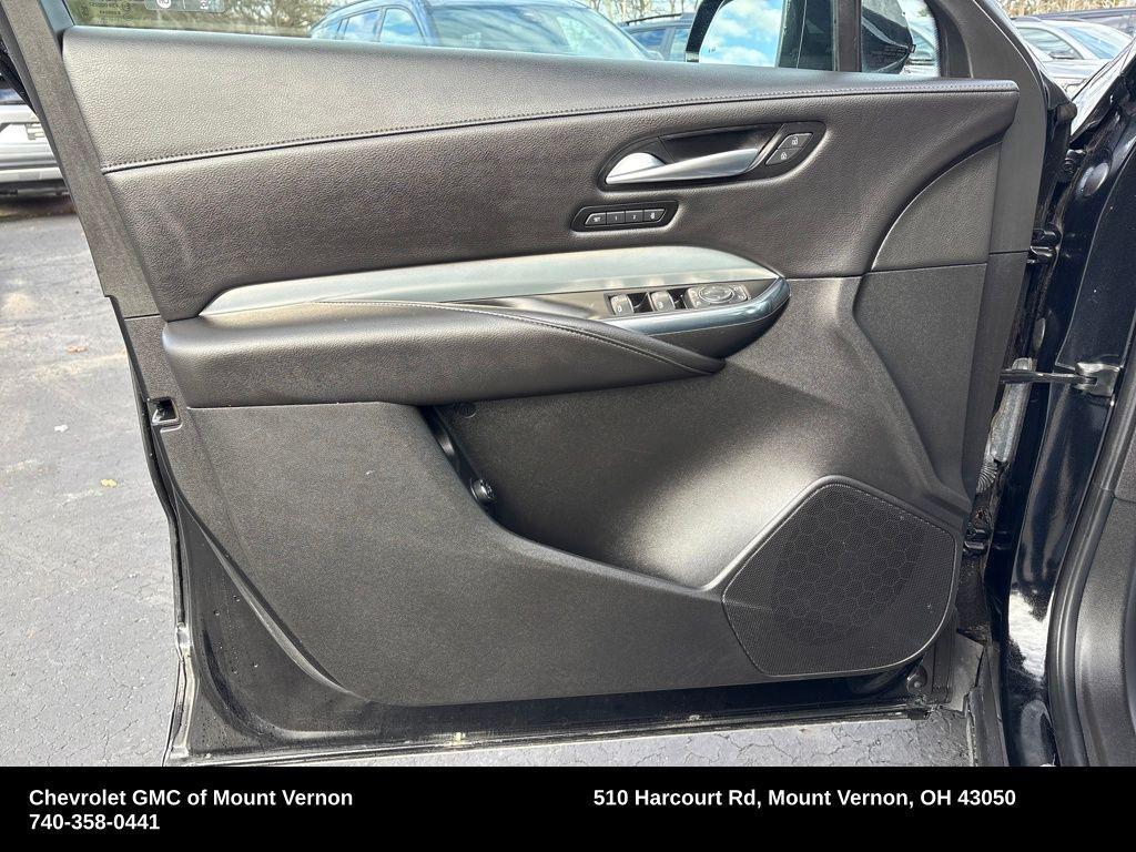 used 2023 Cadillac XT4 car, priced at $27,701