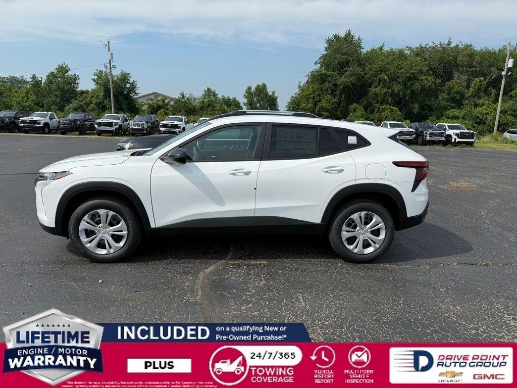 new 2025 Chevrolet Trax car, priced at $22,555