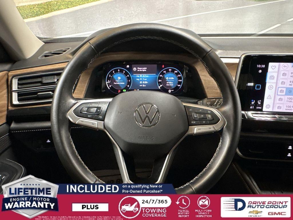 used 2025 Volkswagen Atlas car, priced at $39,990