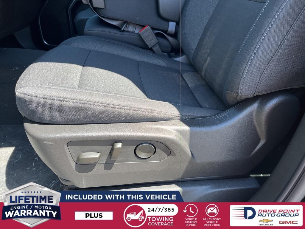 new 2025 GMC Sierra 1500 car, priced at $48,912