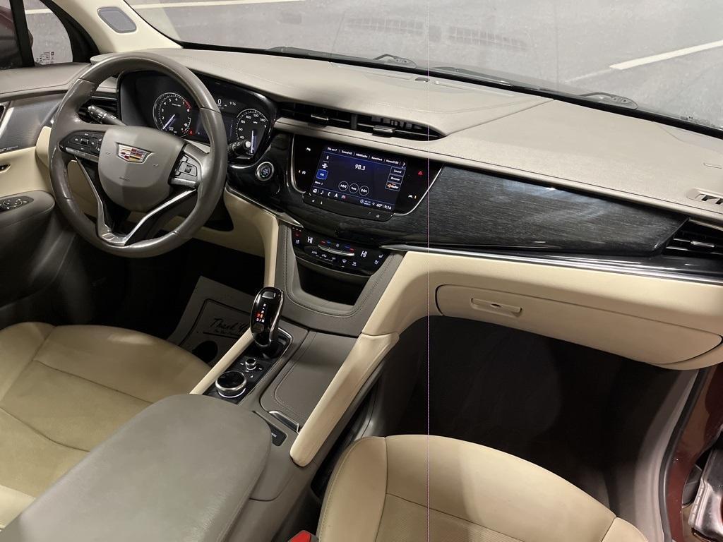 used 2023 Cadillac XT6 car, priced at $32,346