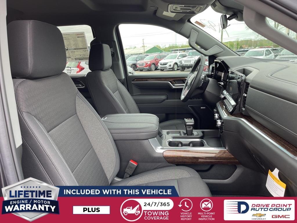 new 2025 GMC Sierra 1500 car, priced at $59,729