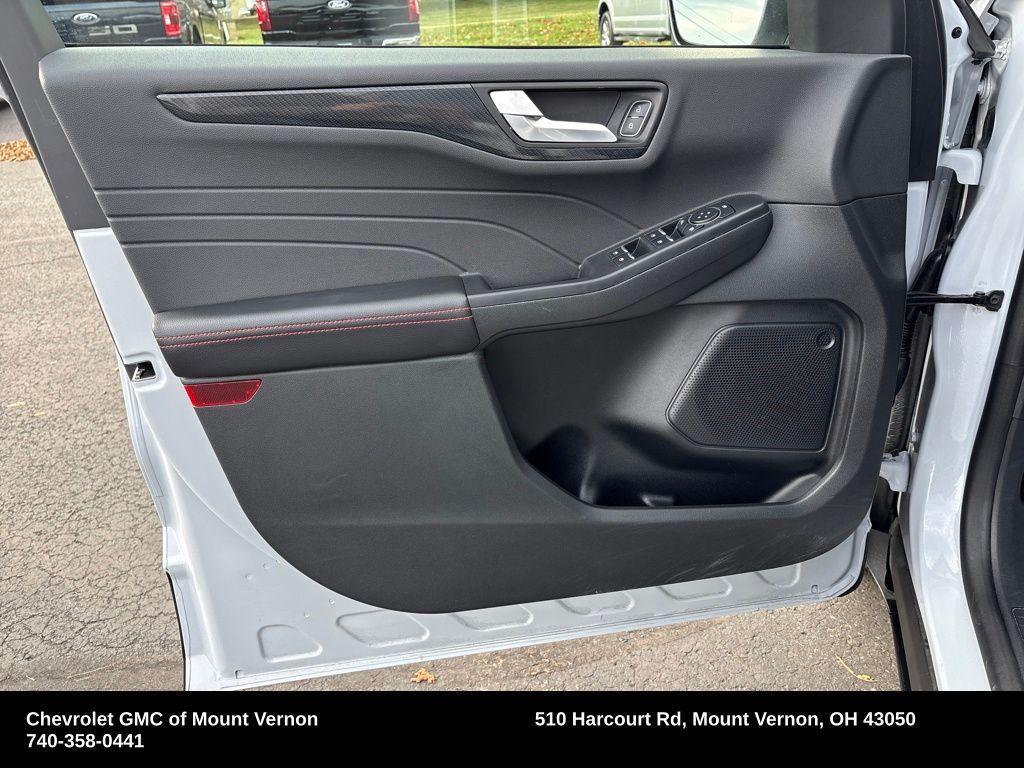 used 2025 Ford Escape car, priced at $26,655