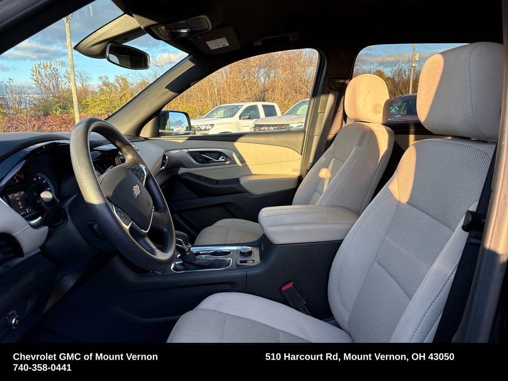 used 2024 Chevrolet Traverse Limited car, priced at $29,845