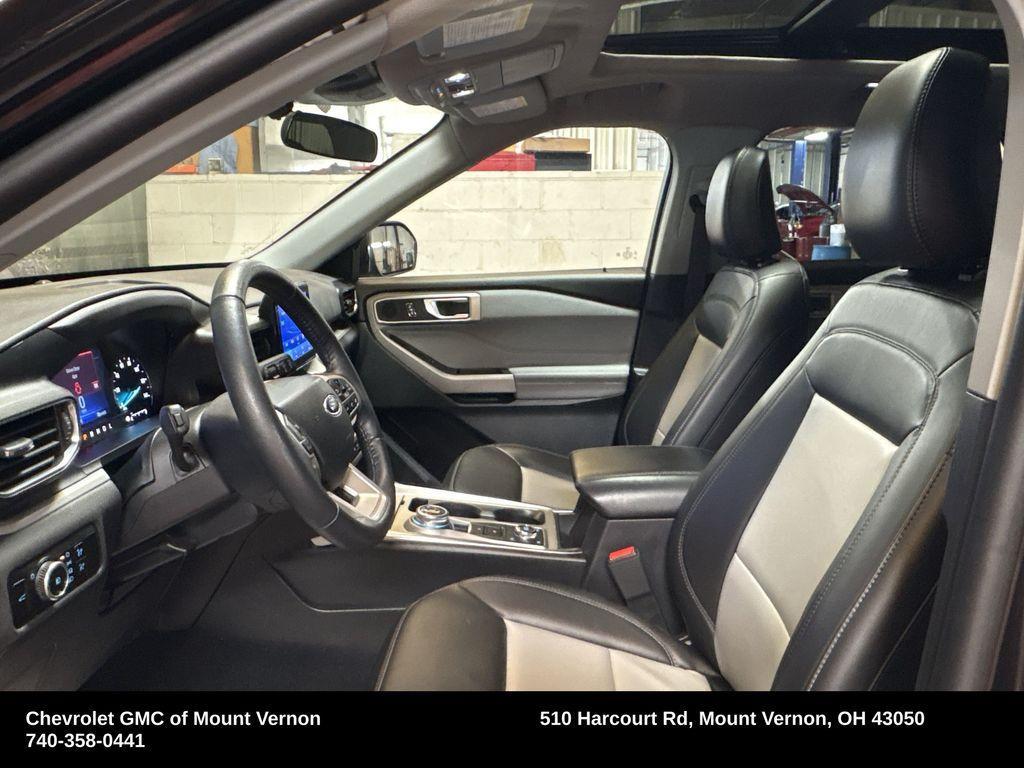 used 2024 Ford Explorer car, priced at $33,300