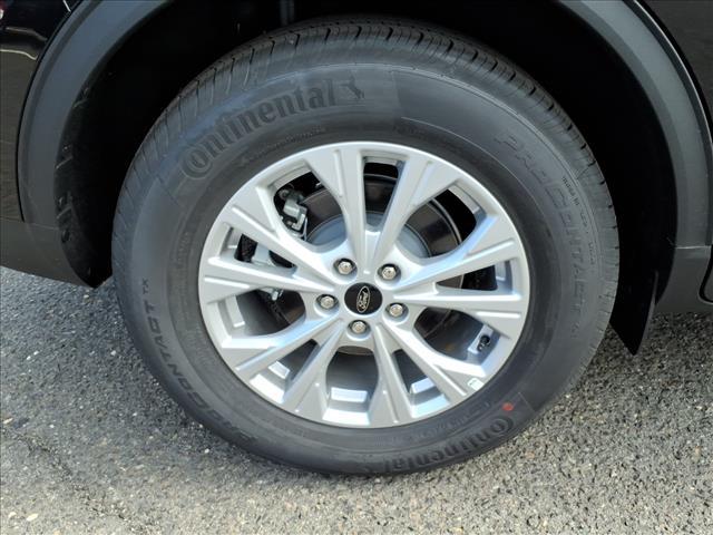 new 2025 Ford Escape car, priced at $28,801