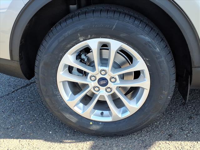 used 2022 Ford Escape car, priced at $19,695