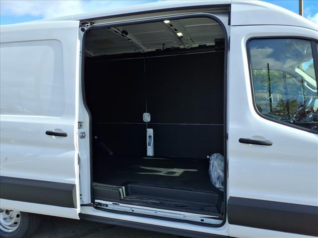 new 2026 Ford Transit-250 car