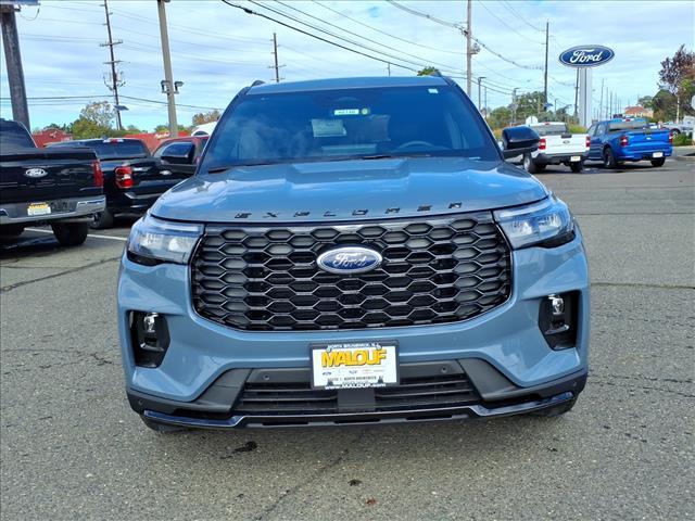 new 2025 Ford Explorer car, priced at $53,032