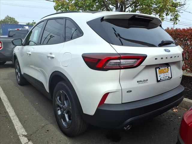new 2025 Ford Escape car, priced at $31,067