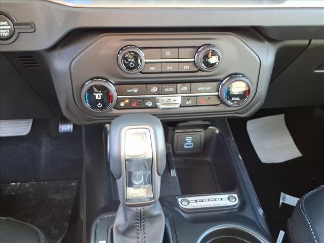 new 2025 Ford Bronco car, priced at $52,132