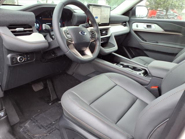 new 2025 Ford Explorer car, priced at $51,865