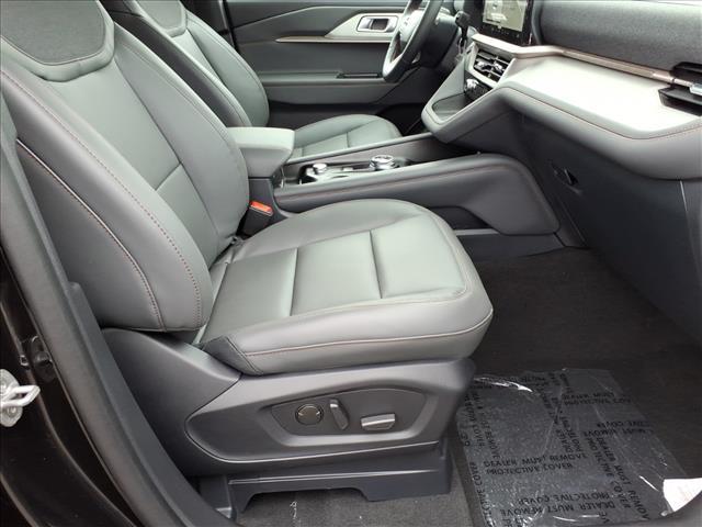 new 2025 Ford Explorer car, priced at $49,375