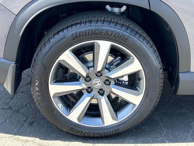 new 2025 Honda Pilot car, priced at $54,530