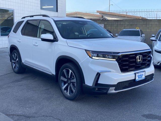 new 2025 Honda Pilot car, priced at $50,080