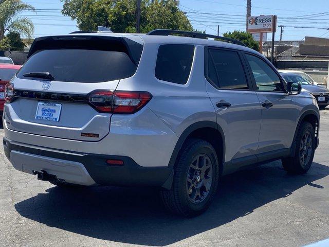 new 2025 Honda Pilot car, priced at $50,495