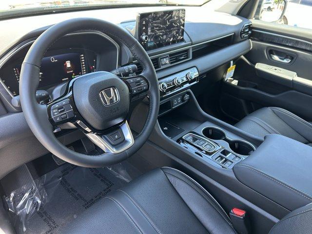 new 2025 Honda Pilot car, priced at $55,260
