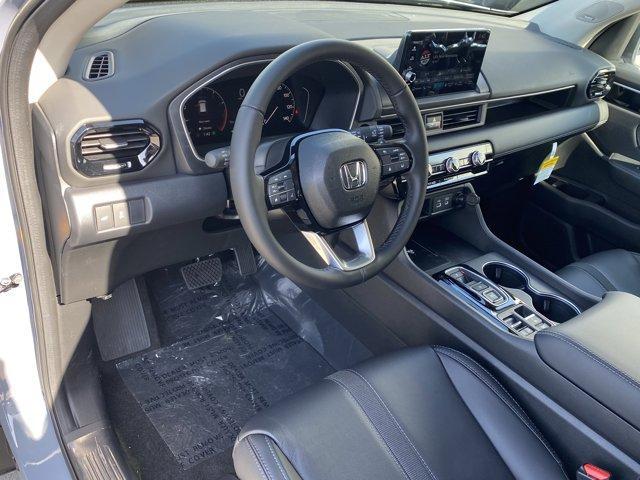 new 2025 Honda Pilot car, priced at $50,180