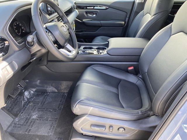 new 2025 Honda Pilot car, priced at $50,180
