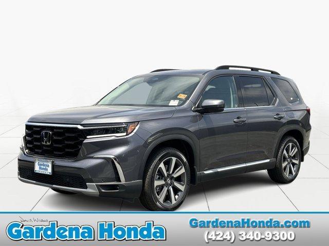 new 2025 Honda Pilot car, priced at $48,895