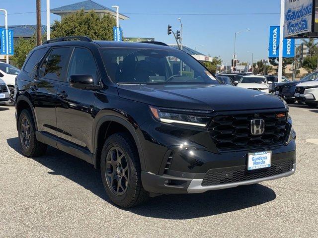 new 2025 Honda Pilot car, priced at $50,795