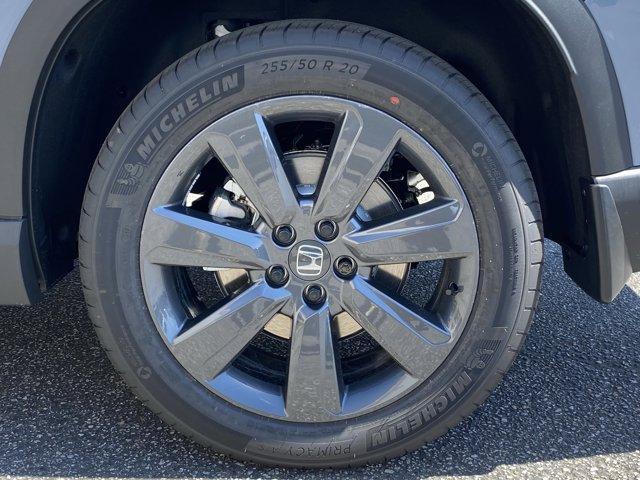 new 2025 Honda Pilot car, priced at $44,250