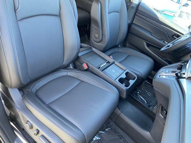 new 2026 Honda Odyssey car, priced at $44,290
