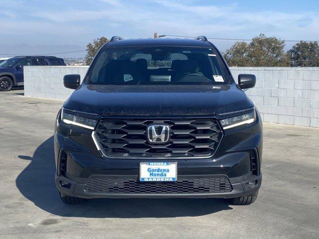 new 2025 Honda Pilot car, priced at $43,695